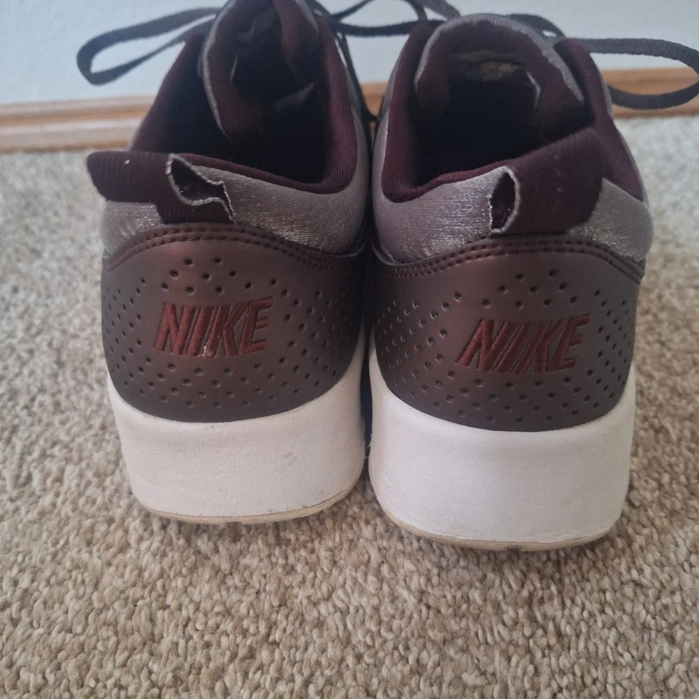 Nike Air Max Thea Premium Metallic Mahogany Sneakers Womens  Size 9.5